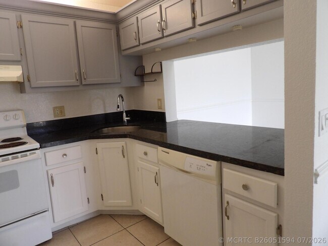 Photo - 728 Sunny Pine Way Unit C3