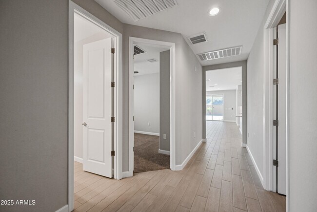 Photo - 1825 E Saguaro Park Ln