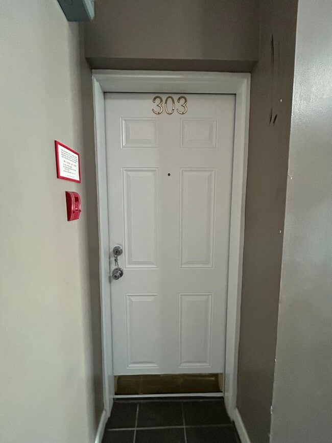 Photo - 705 Brandywine St SE