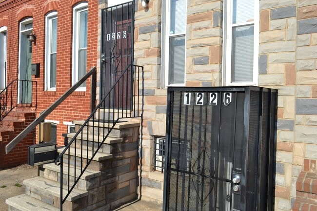 Photo - 1226 W Cross St