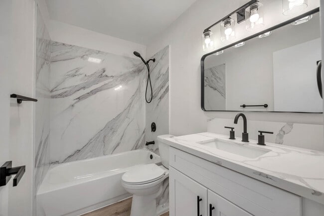 Photo - 9678 Lake Natoma Dr