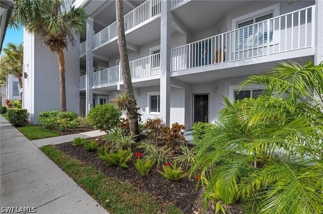 Building Photo - 7831 Regal Heron Cir Unit 105