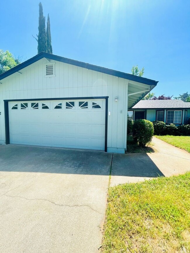 Remodeled Home in Starview Subdivision - Remodeled Home in Starview Subdivision