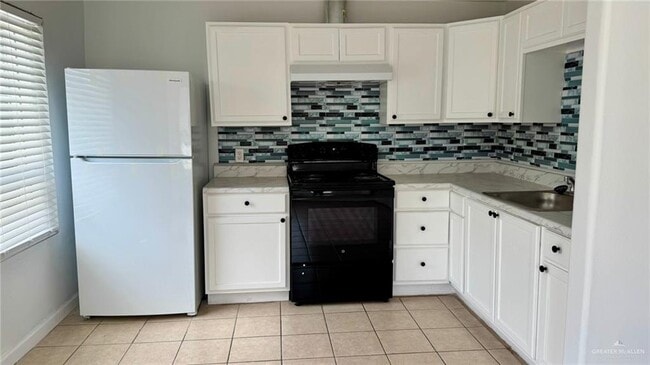 Photo - 17 N Pablo St Unidad A