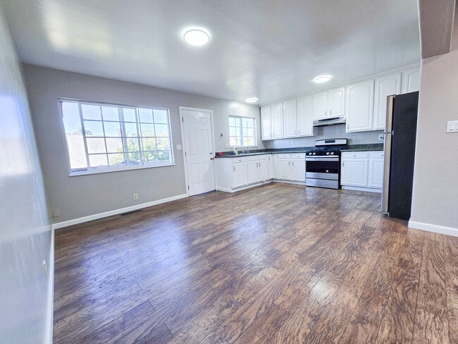 Photo - 2944 E 29th St Unit 2944
