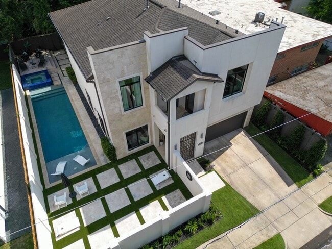 Building Photo - 1409 Indiana St