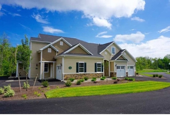 Photo - Highland Creek Condominiums