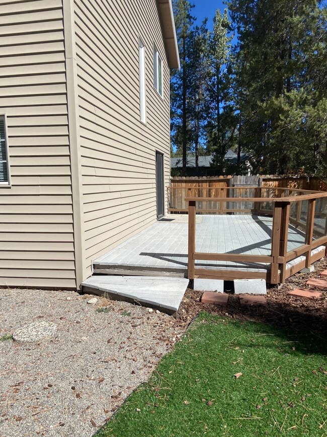 Photo - 2673 Wailaki St