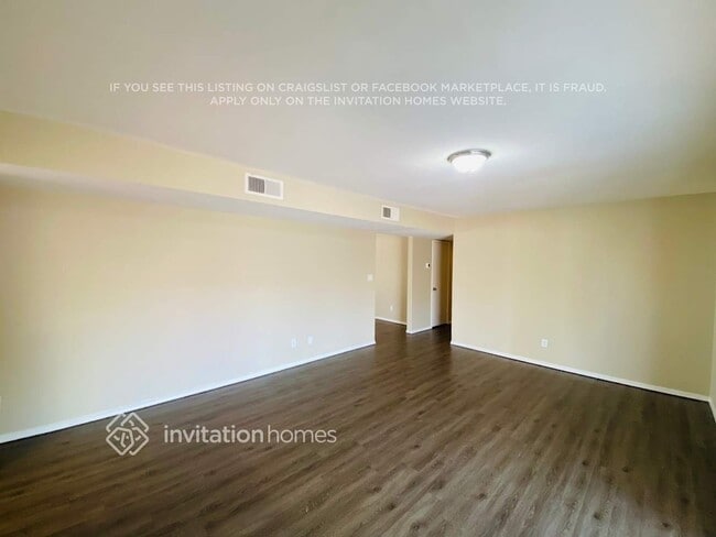 Photo - 2576 E Commonwealth Cir