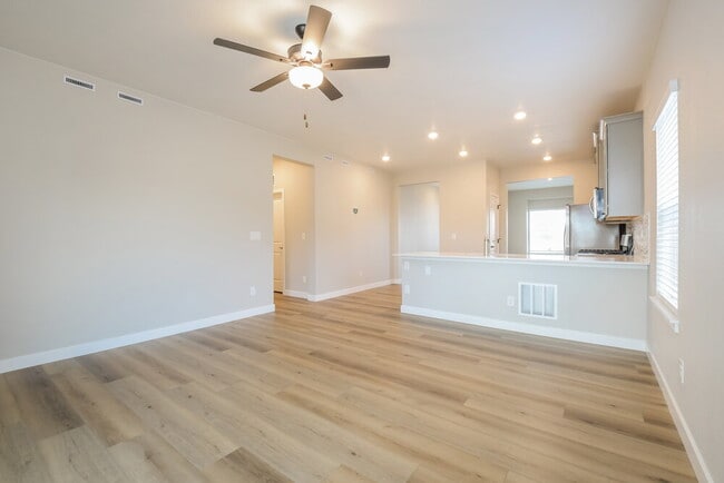 Photo - 9462 Truckee Ct