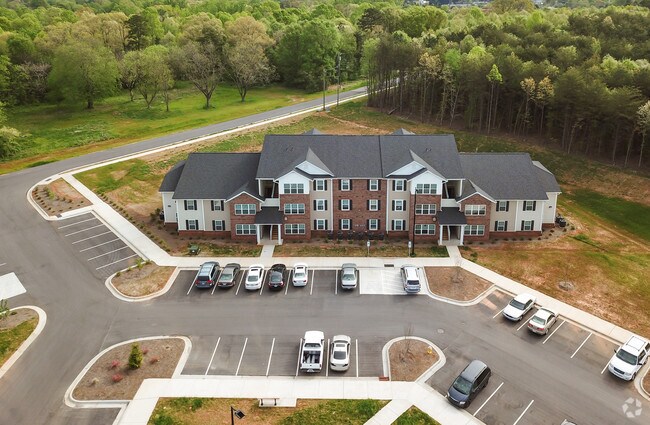 Highland Park Apartments - Highland Park Apartments