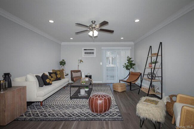 Photo - 2 Victorian Ct Unit 105