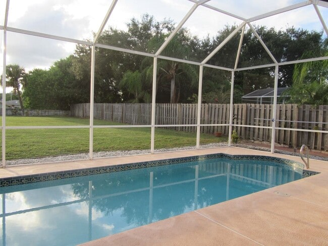 Photo - 1804 Abbeyridge Dr