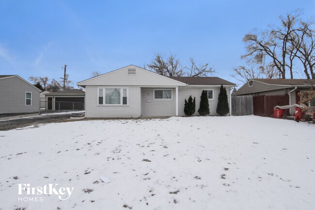 Building Photo - 21 Thrush St