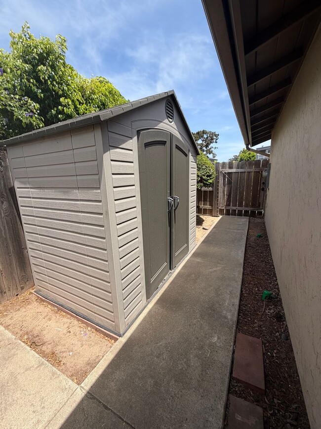 Photo - 13780 Nogales Dr