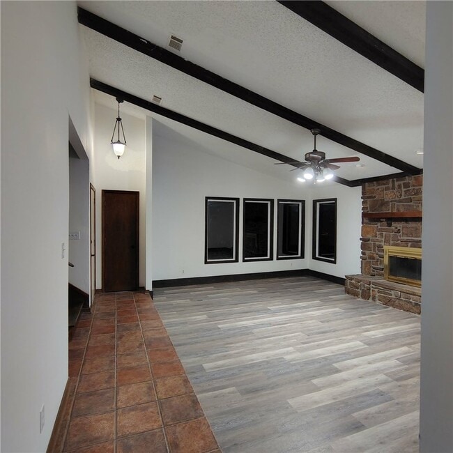 Photo - 3129 Glen Flora Way