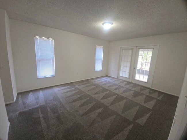 Photo - 9808 Glen Moor Ln