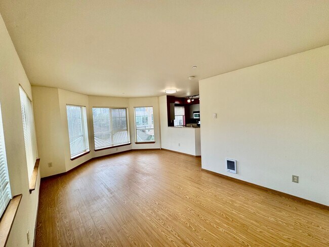 Photo - Studio for rent in the heart of Capitol Hill!!!!!! Unit 302