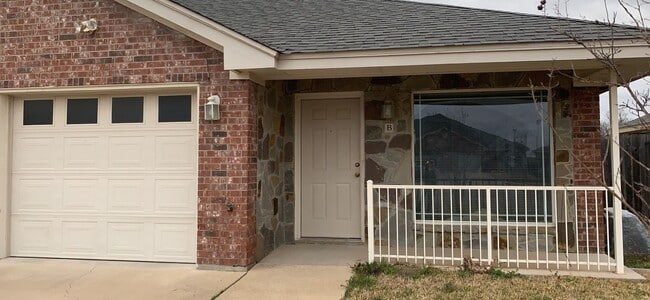 5011 Heather Ln Unit 5011 Heather Lane - B