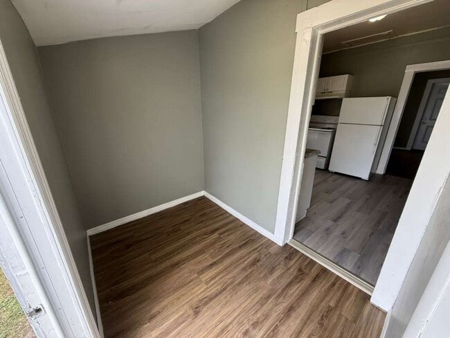 Photo - Remodeled 2/1 in Lakeland- Move-In Ready!