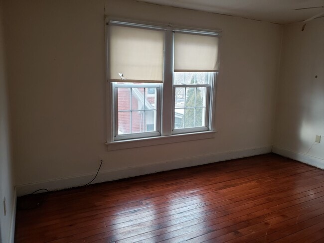 Photo - 254-256 E. Madison Street Unit 254 E. Madison Street