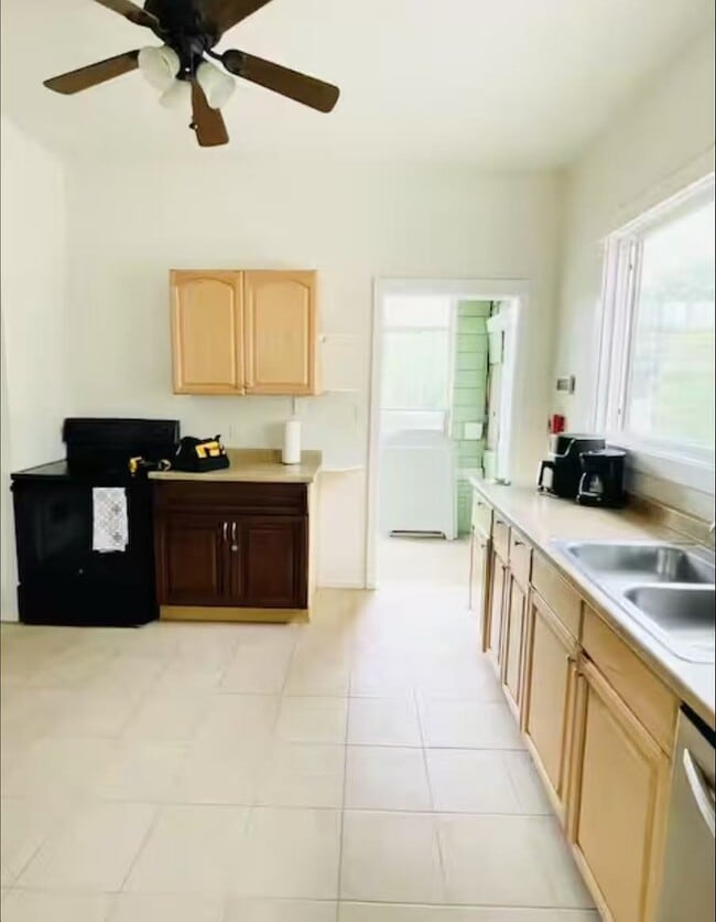 Photo - 10216 NE 183rd St