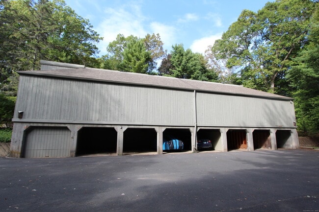 Photo - 6 Lyle Ct Unit C