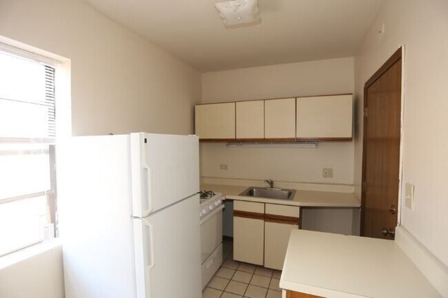 Photo - 838 W Cornelia Ave Unidad 403