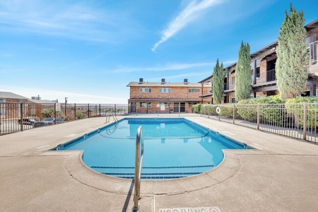 Photo - 3300 Johnson