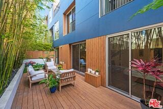 Photo - 855 Croft Ave