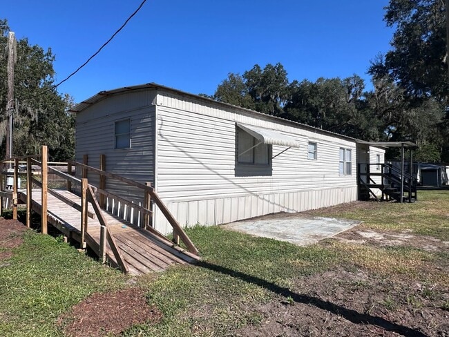 Building Photo - **RENT TO OWN** 2 bed / 2 bath - Mobile Home in Brooksville, FL Unit Lot 5-MH