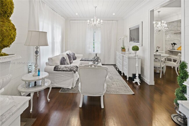 Photo - 743 NW 9th Ave Unidad 1