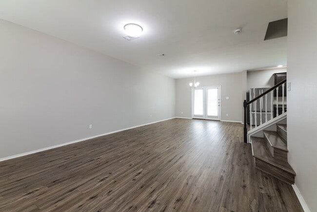 Photo - 11425 Maddie Ave