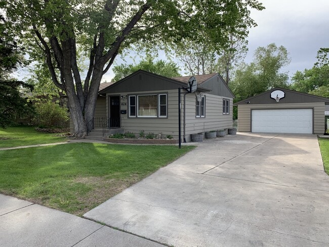 Photo - 624 Carol Dr House