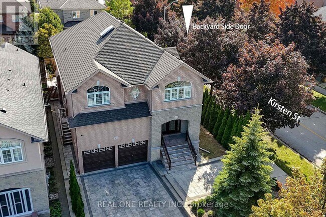 Photo - 301 Weldrick Rd E