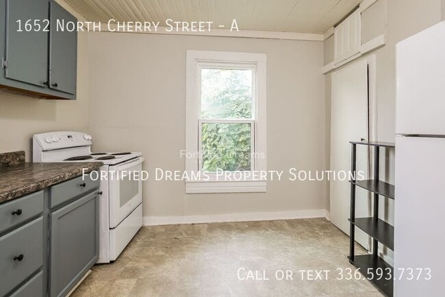 Photo - 1652 N Cherry St Unidad A