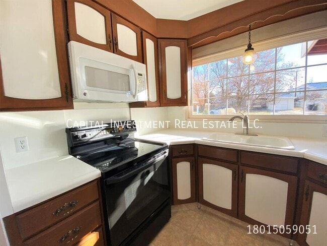 Photo - 1455 E 4230 S