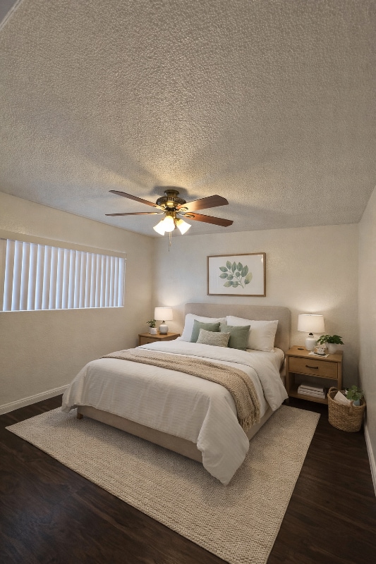 Photo - 911 E 10th St Unidad 2