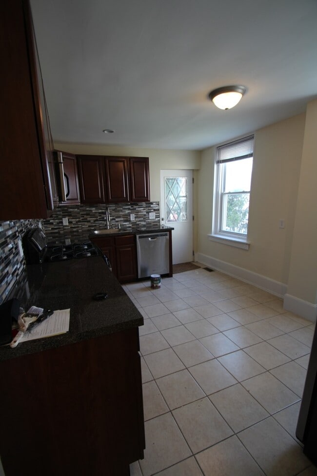 Photo - Large 4 Bedroom 1.5 Bath Row in Conshohocken