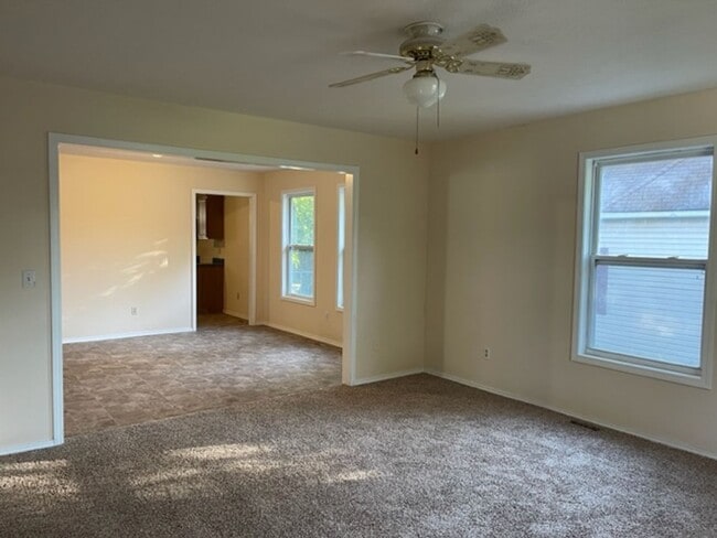 Photo - 1021 E Lynn St