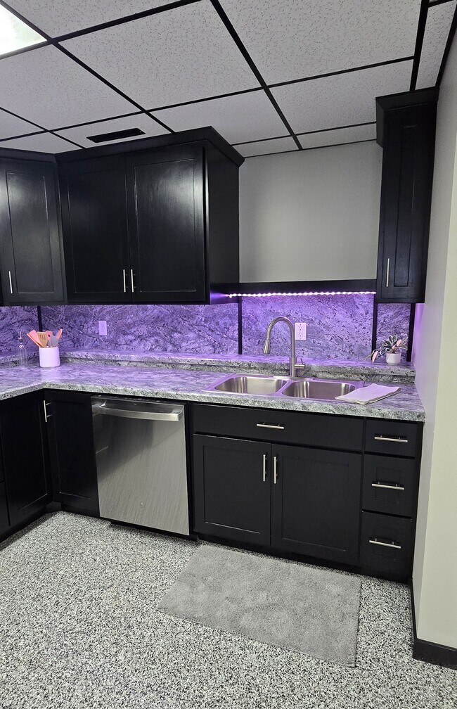 Photo - 809 County Rd 2 S