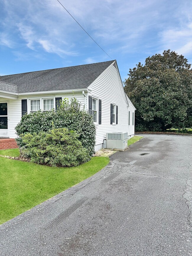 Photo - 3552 Cherrystone Rd