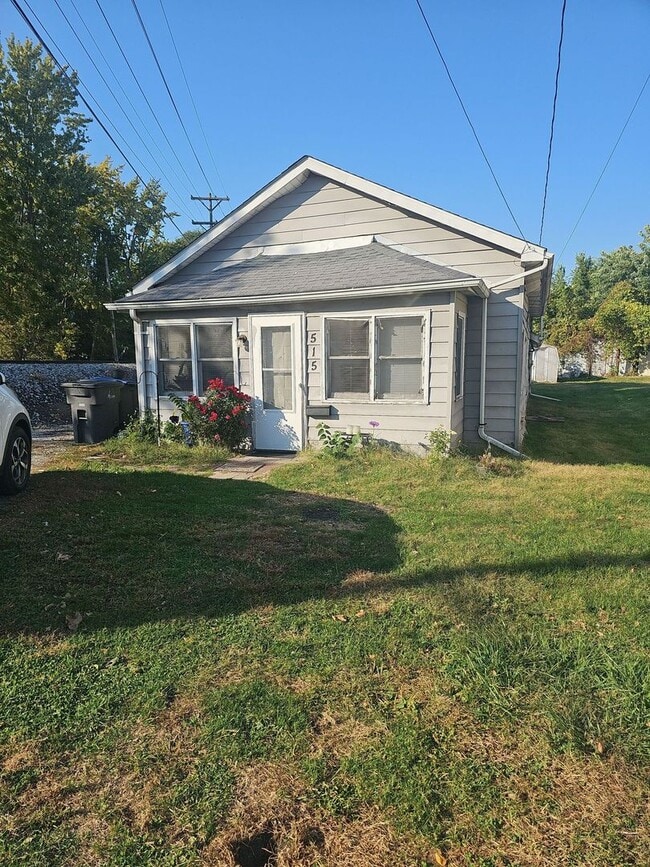 Building Photo - MORE PICTURES COMING SOON! There is a $25 fee for the application and everyone over 18 needs to f...