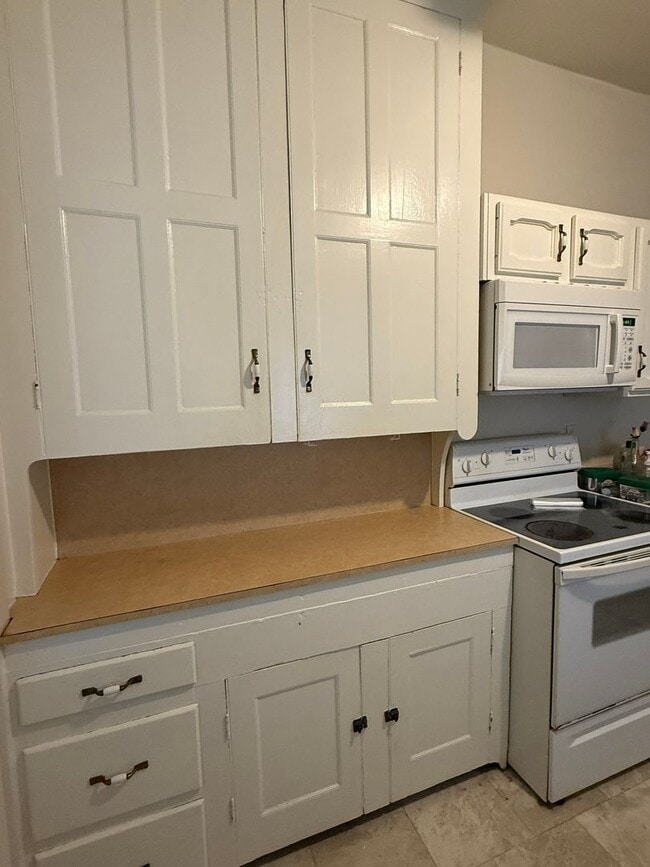 Photo - 204 E High St Unit 102