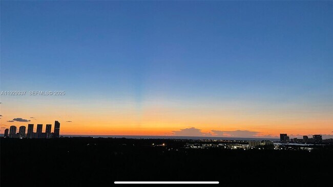 Photo - 14951 Royal Oaks Ln Unidad 1801