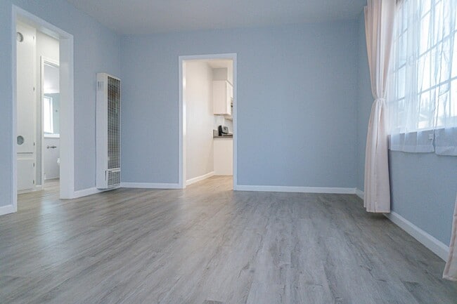 Photo - 158 W Del Amo Blvd