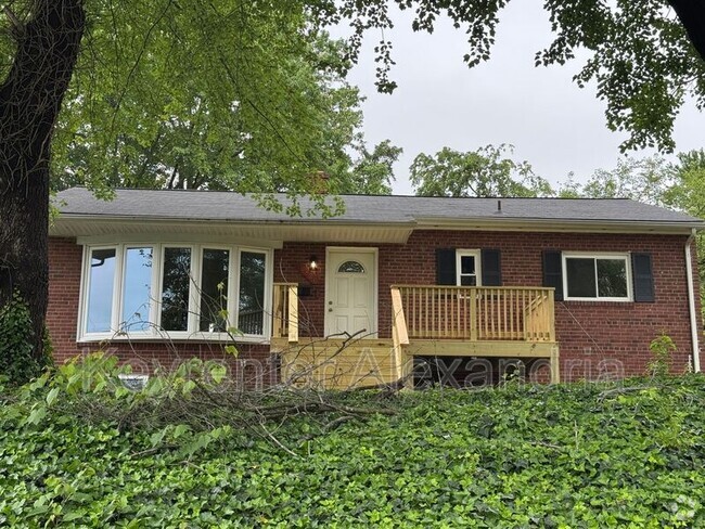 Building Photo - 2826 James Dr Rental