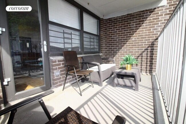 Photo - 175 W 90th St