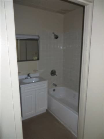 Photo - Astoria Towers