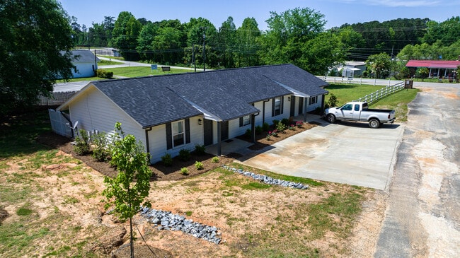 111 Sinclair Marina Rd